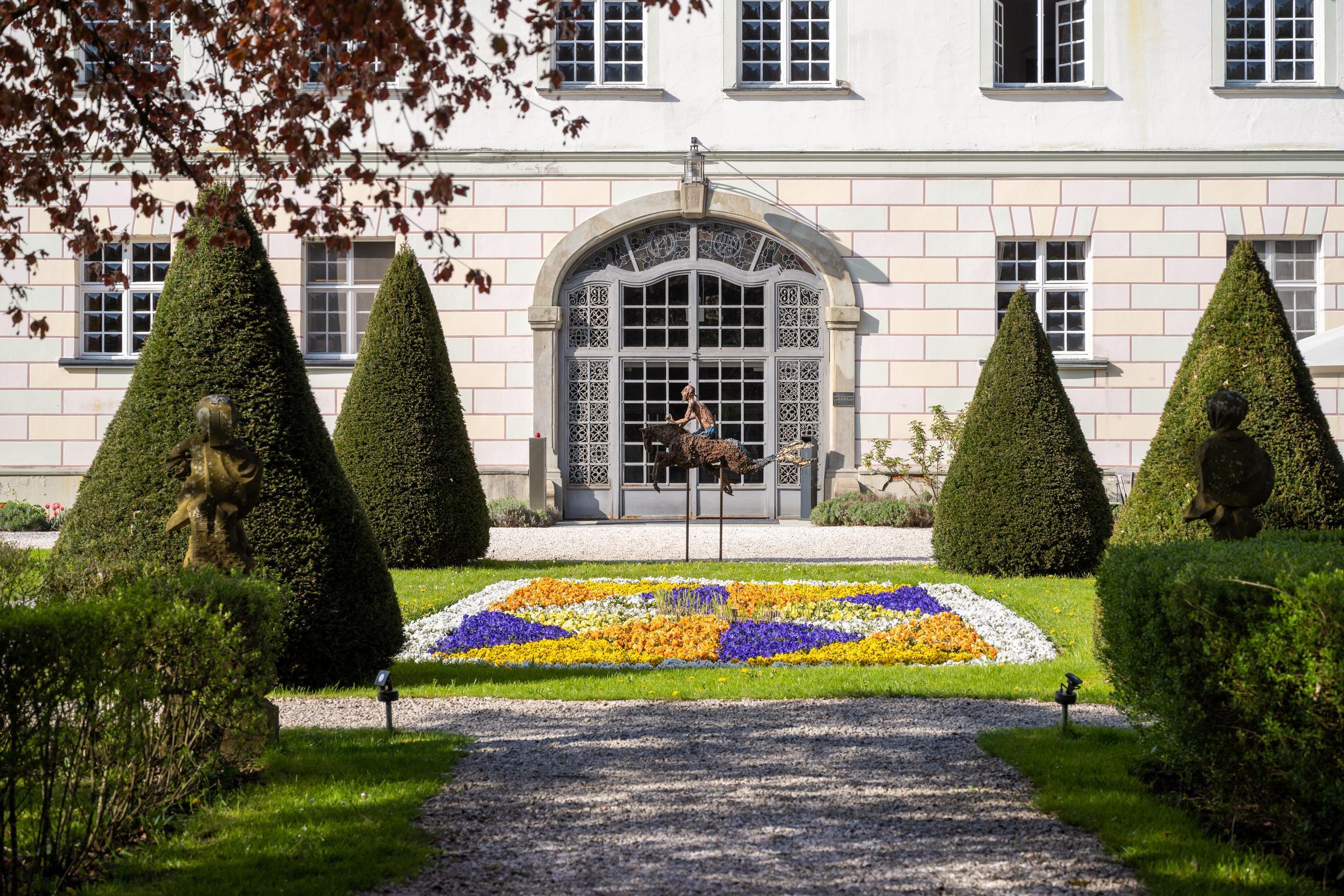 Schloss 라우트라흐 외부 사진