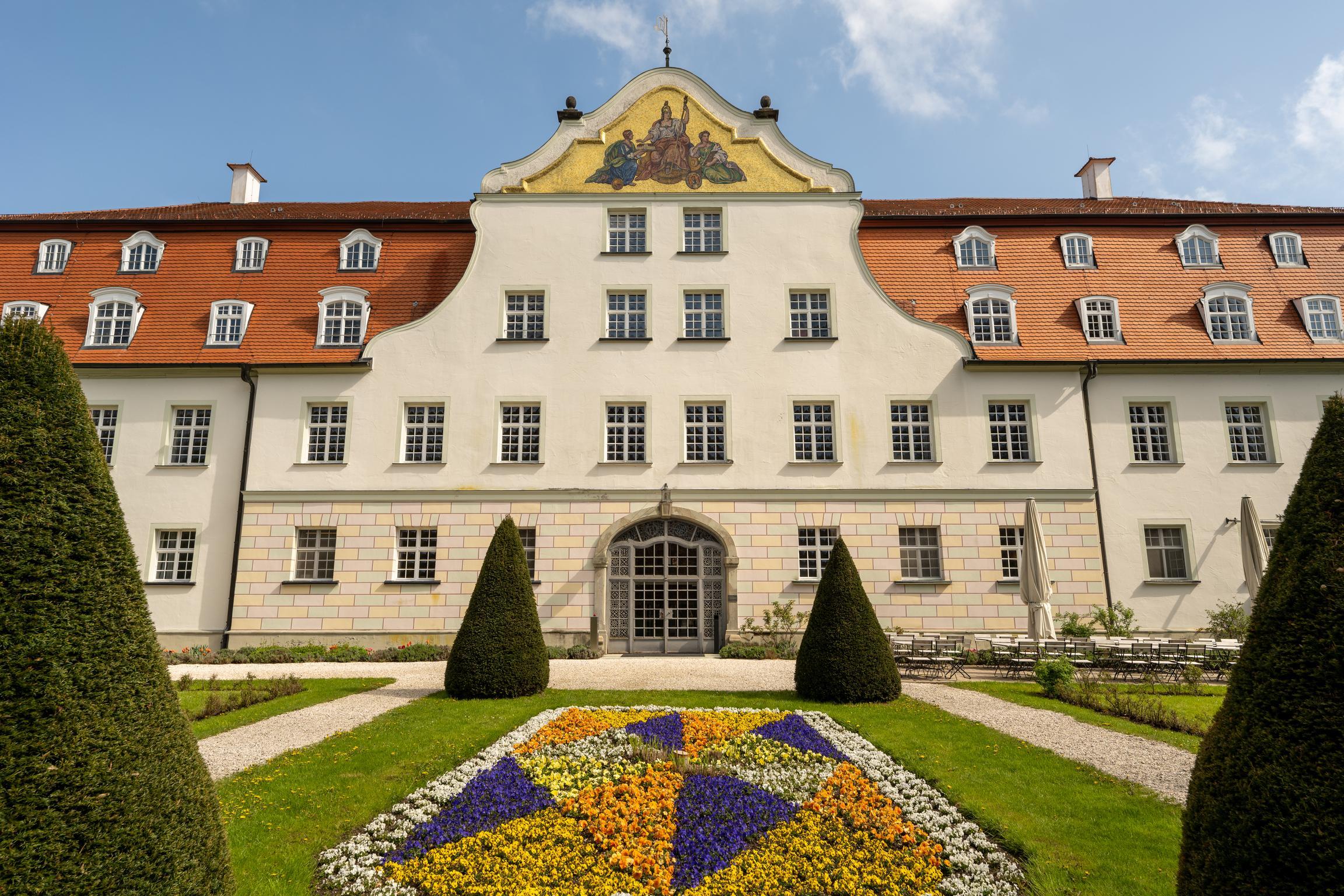 Schloss 라우트라흐 외부 사진